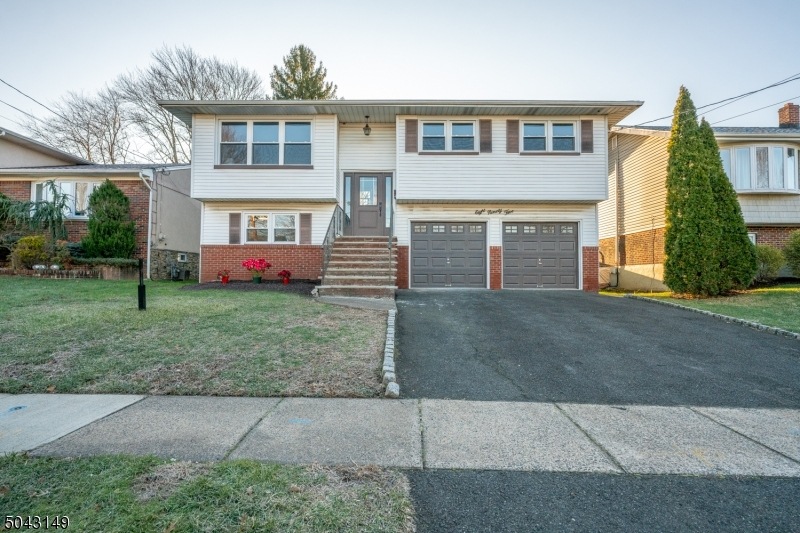 895 Peach Tree Rd, Union, NJ 07083 - photo 1