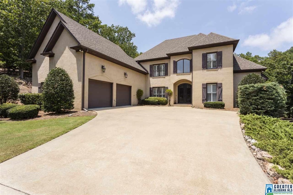 Welcome Home!!!!  Handsome Full Brick (Mortar-Smea