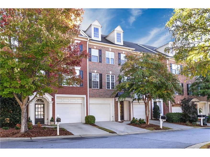 Front View of this lovely Townhouse at 4910 Waters