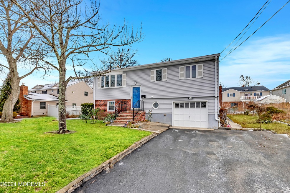 307 Furman Blvd, Keyport, NJ 07735 - photo 1