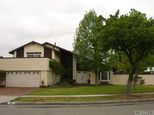 Front View of 401 W. Sierra Dr.