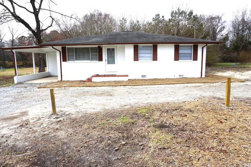 303 Country Club Rd, Jacksonville, NC 28546 - photo 1