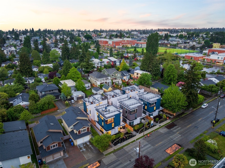 Pending $689,000 • Co-Listing Agent