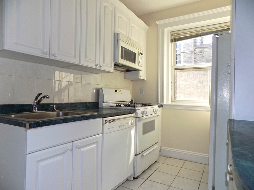 14 Melvin Ave unit 12, Brighton, MA 02135 - photo 1