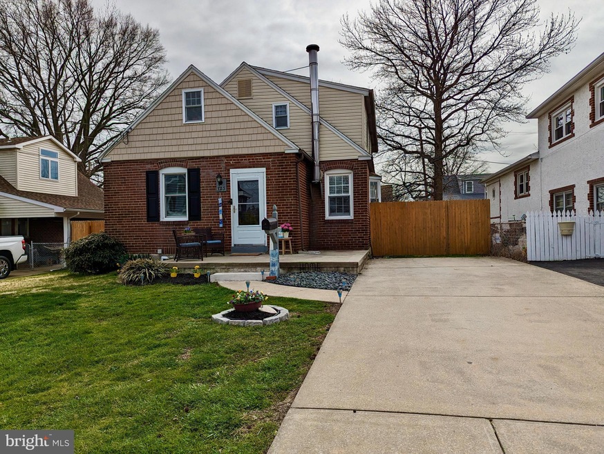 325 Springfield Ave, Folsom, PA 19033 - photo 1