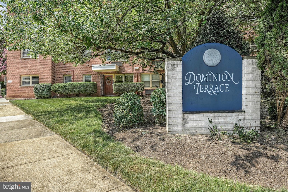 4637 20th Rd N, Arlington, VA 22207 - photo 1