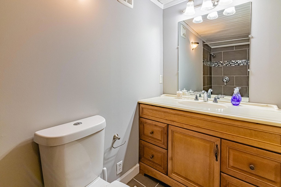 26-1807 McDowell Street-27