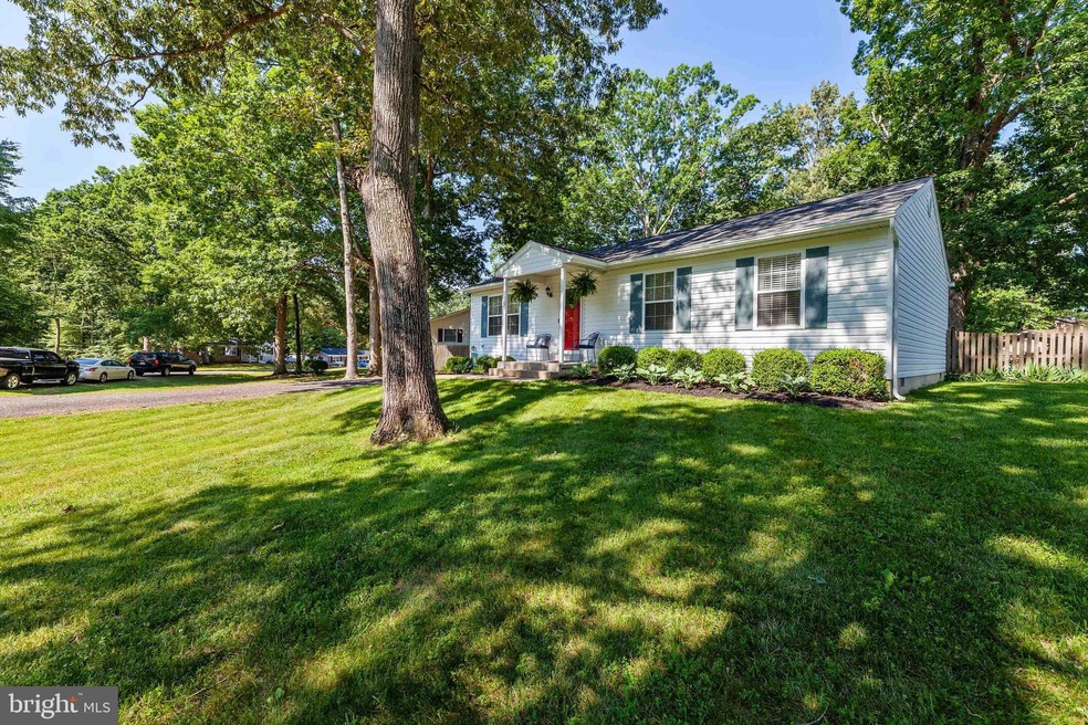 26133 Cresent Ln, Mechanicsville, MD 20659 - photo 1