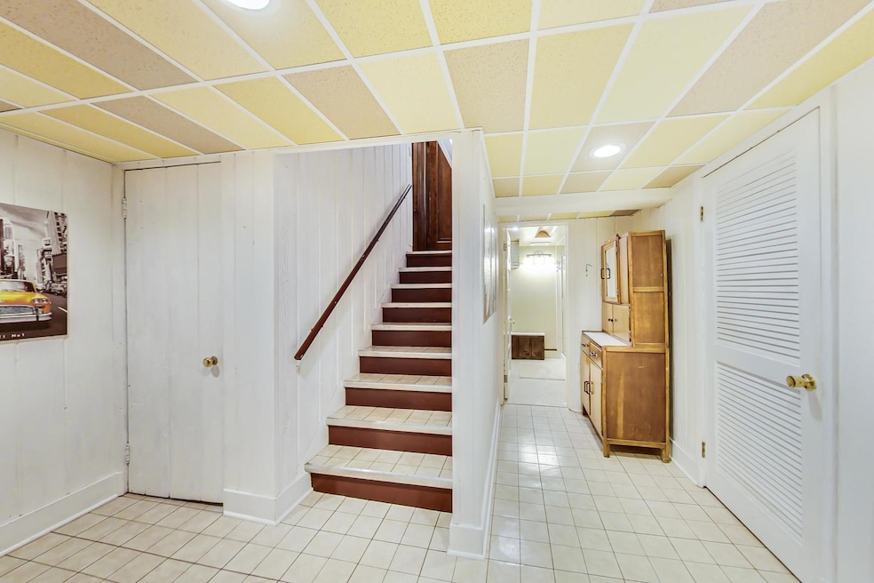 378 S Washington St, Elmhurst, IL 60126 - photo 1