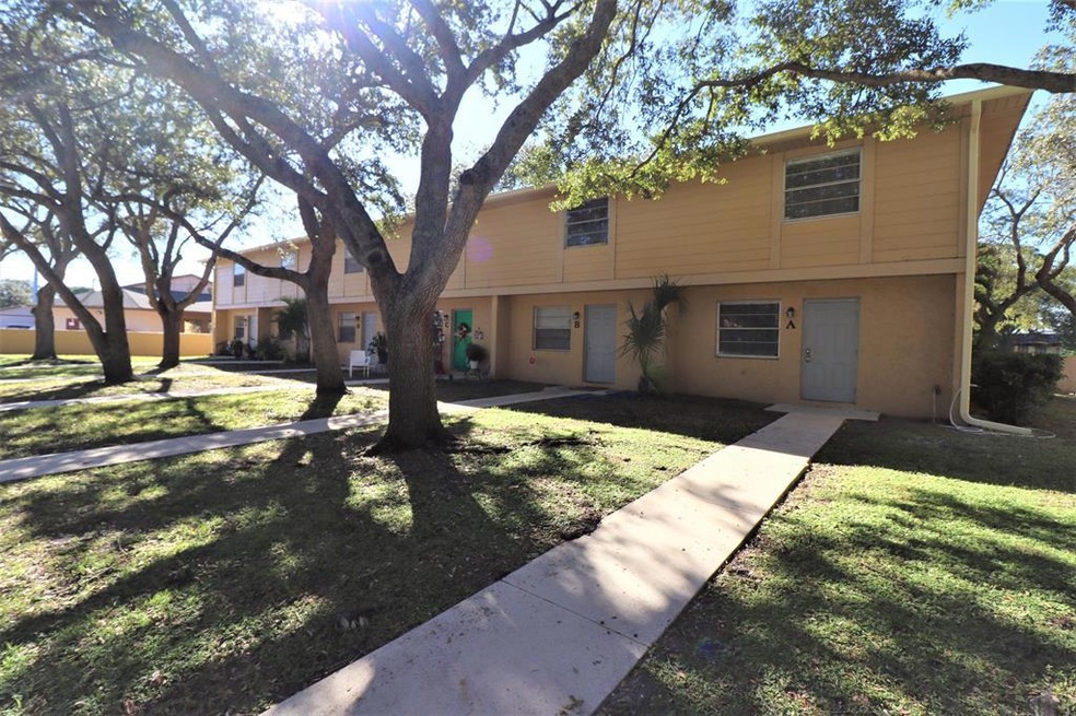 2018 S 10th St unit A, Fort Pierce, FL 34950 - photo 1