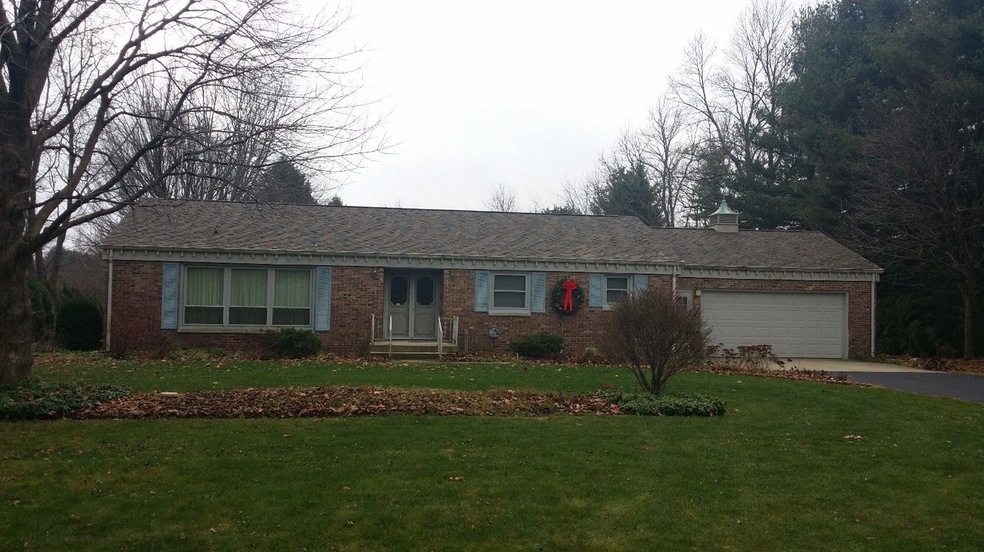 222 W Powell Dr, La Porte, IN 46350 - photo 1