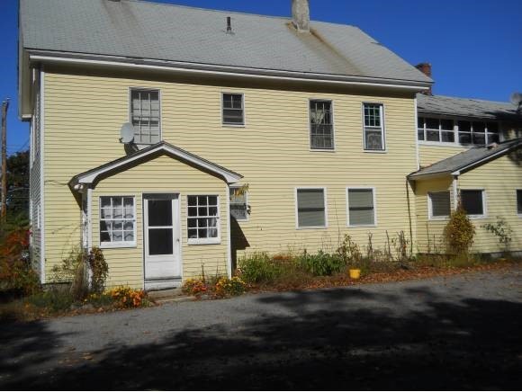 131 Chestnut St, Claremont, NH 03743 - photo 1