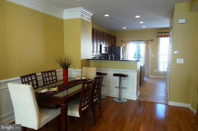 4152 Timber Log Way, Fairfax, VA 22030 - photo 1