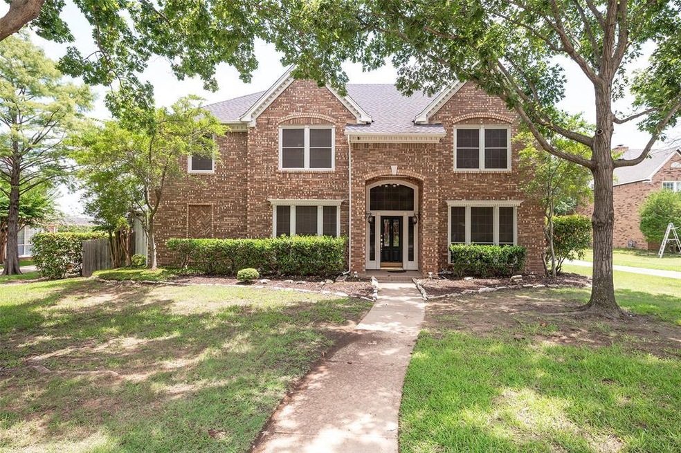 565 Oak Hill Dr, Southlake, TX 76092 - photo 1