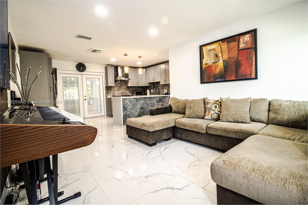 5601 SW 38th St, Davie, FL 33314 - photo 1