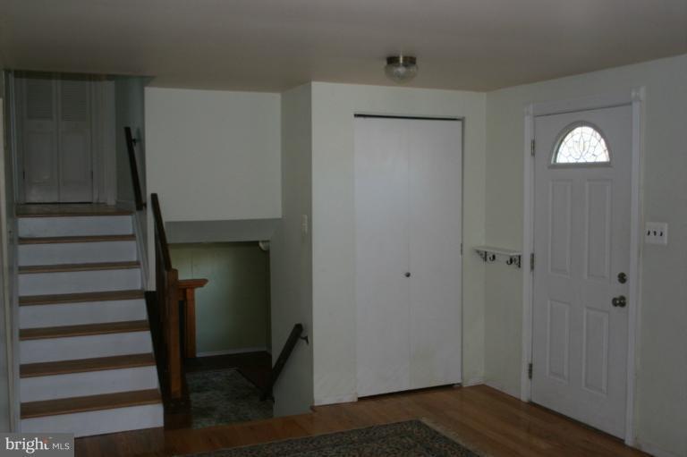 9321 Curtsey Ct, Columbia, MD 21045 - photo 1