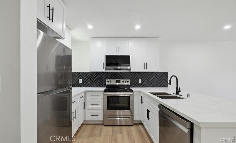 17000 Burbank Blvd unit 214, Encino, CA 91316 - photo 1