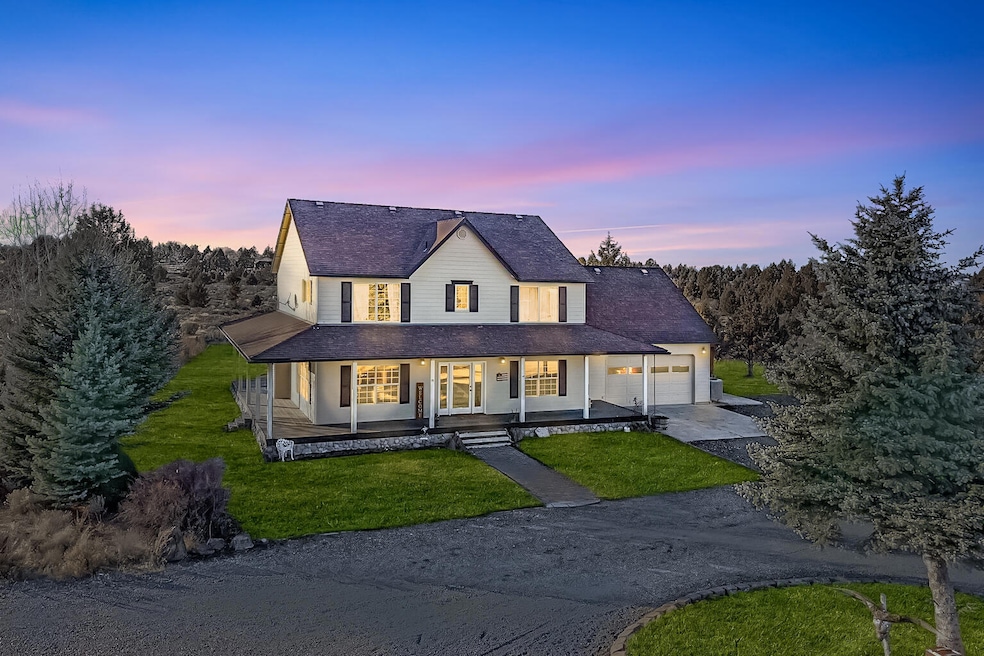 For Sale $1,299,000 • Co-Listing Agent