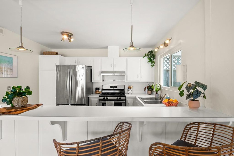 Sold $1,725,000 • Co-Listing Agent