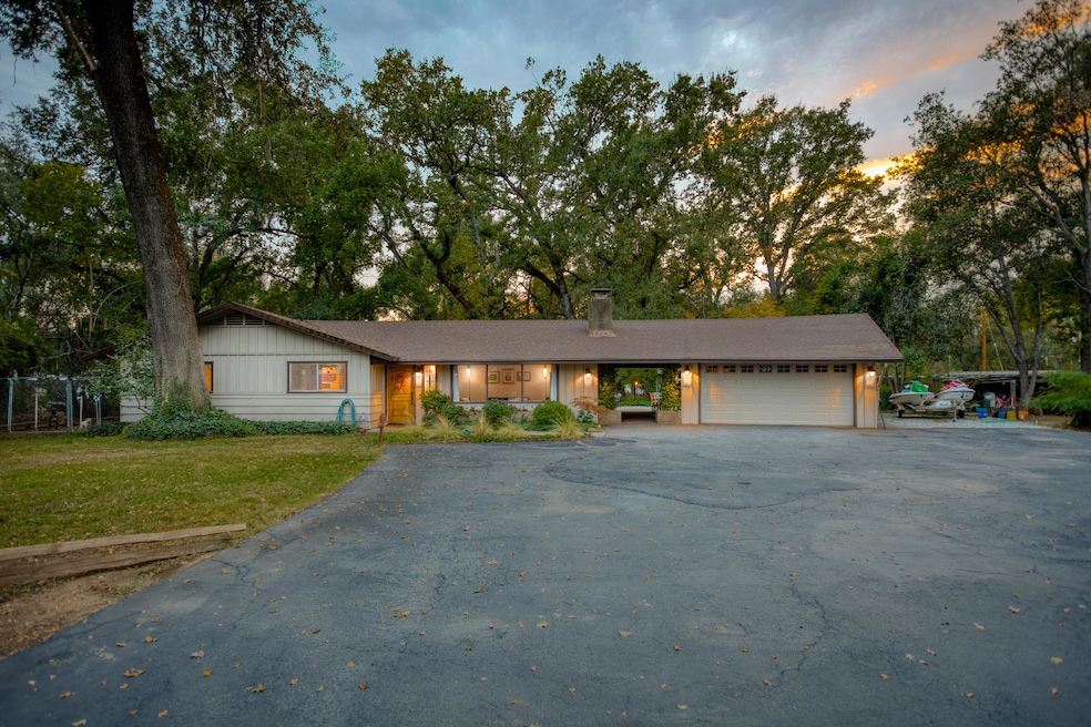 8110 Churn Creek Rd, Redding, CA 96002 - photo 1