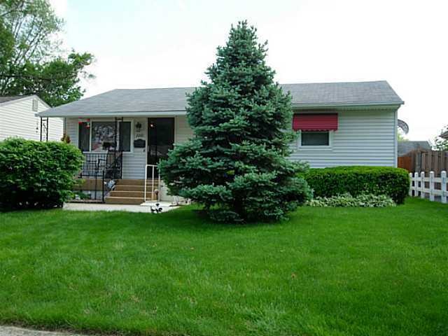 2261 Ward Rd, Columbus, OH 43224 - photo 1