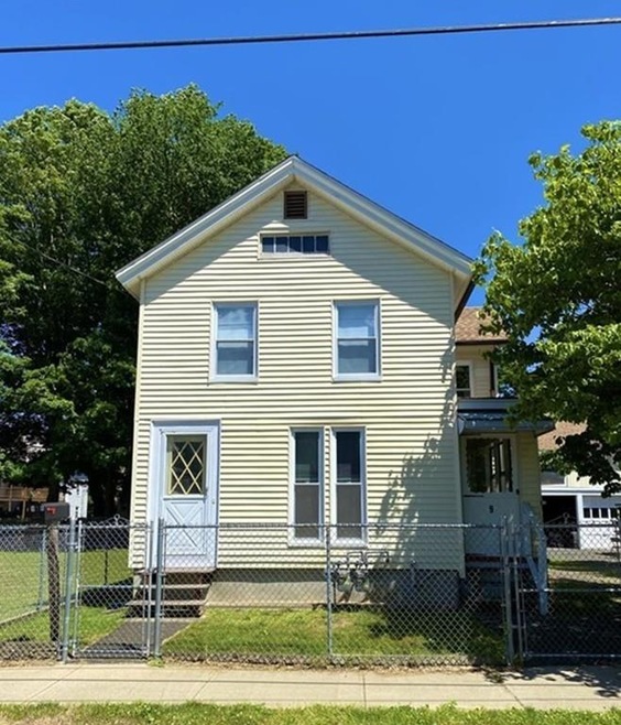 9 Kellogg St, Westfield, MA 01085 - photo 1