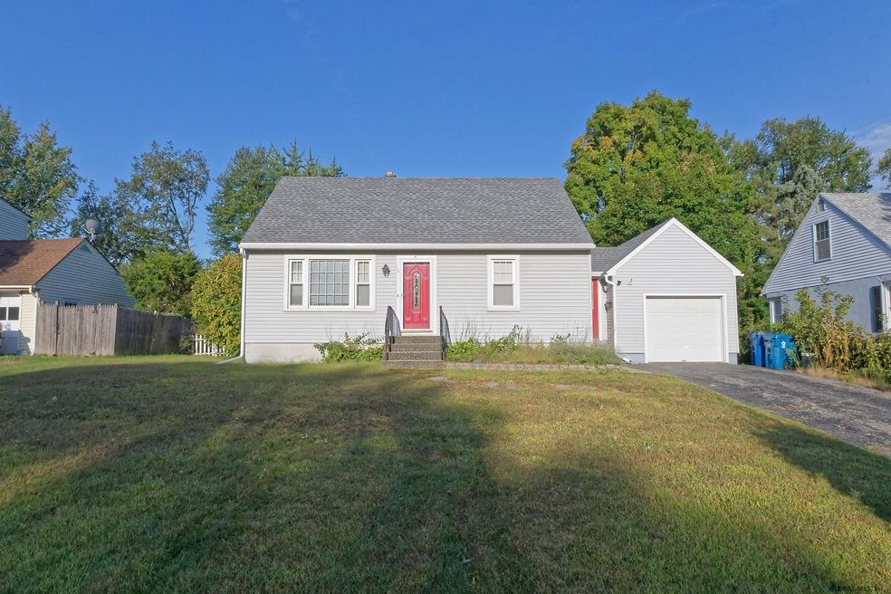 18 Swayze Dr, Latham, NY 12110 - photo 1