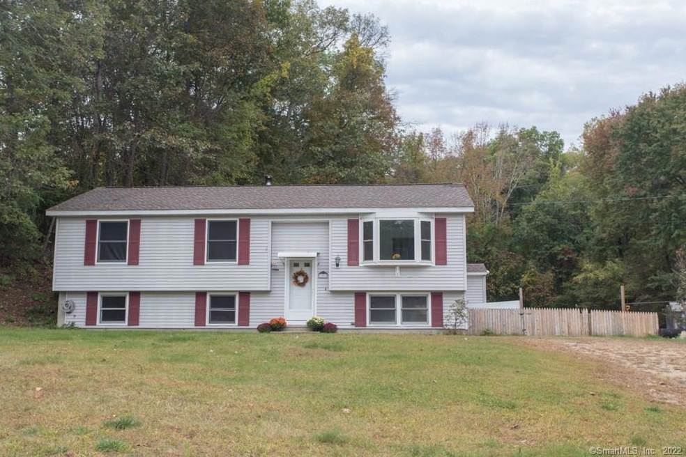 Welcome Home to 204 Kings Rd. Coventry