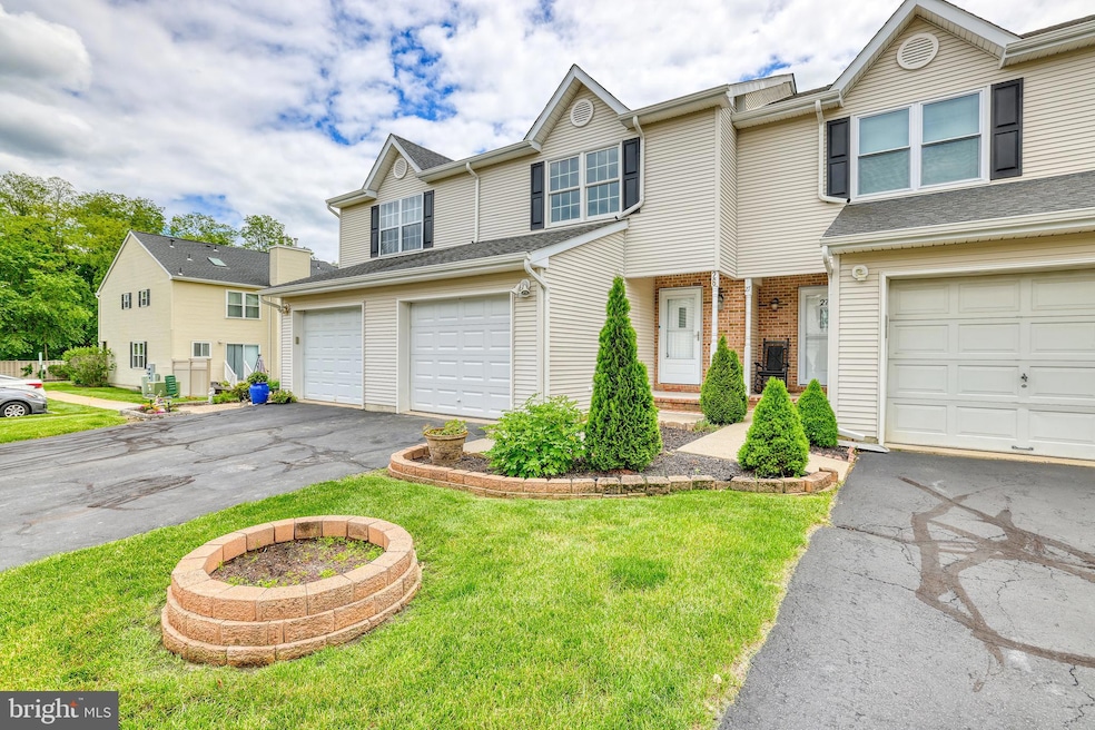 26 Lorenzo Ct, Matawan, NJ 07747 - photo 1