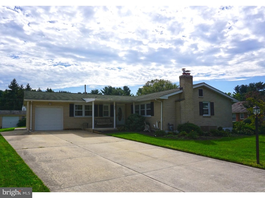 2603 Longfellow Dr, Wilmington, DE 19808 - photo 1