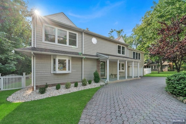 25 Ruth Ln, Demarest, NJ 07627 - photo 1