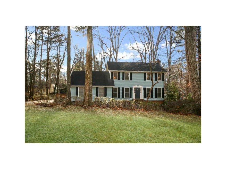 Exterior Front. Loads of curb appeal.