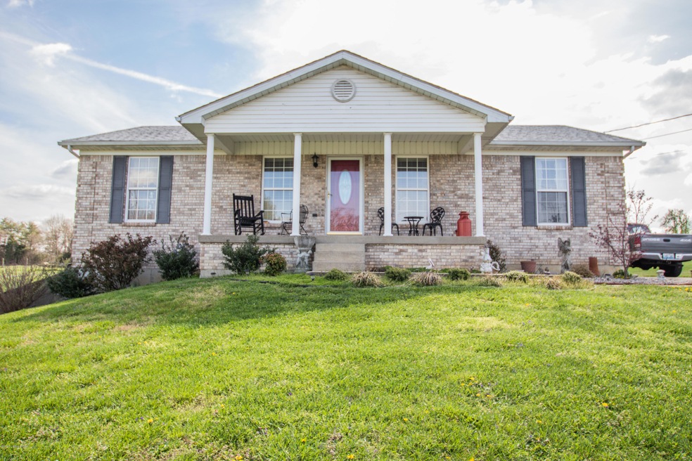 248 Patricia Ln, Mount Washington, KY 40047 - photo 1