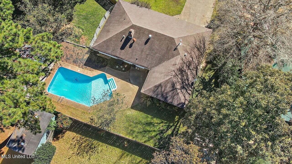 106 Woodcliff Pl 50