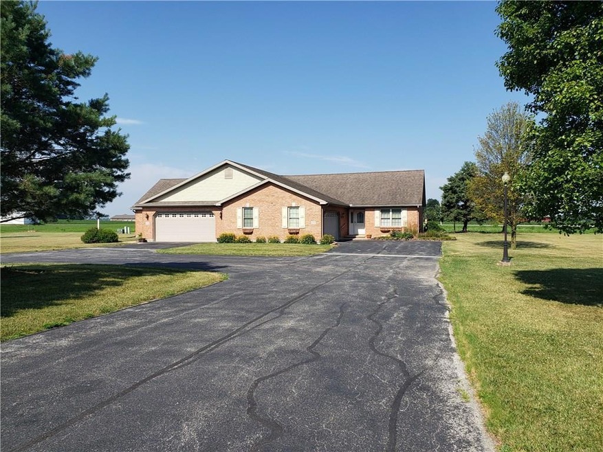 523 W Bremen St, New Knoxville, OH 45871 - photo 1