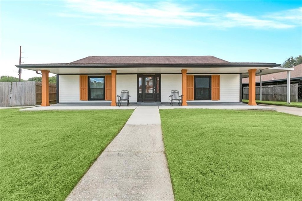 2556 W Friendship Dr, Harvey, LA 70058 - photo 1