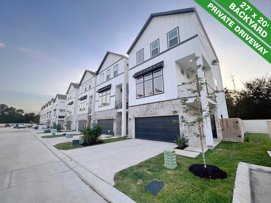 5322 Donovan Gardens Ln, Houston, TX 77091 - photo 1