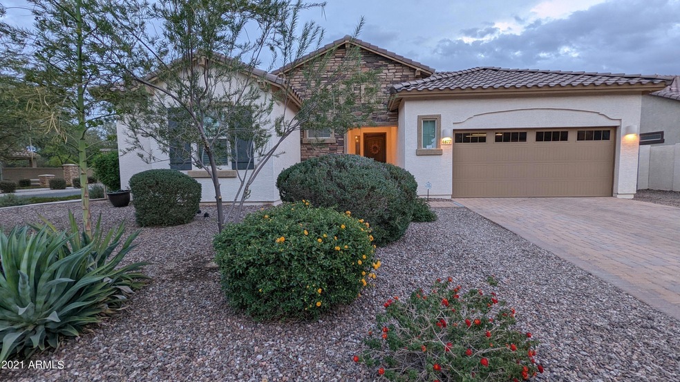 4877 S Leisure Way, Gilbert, AZ 85297 - photo 1
