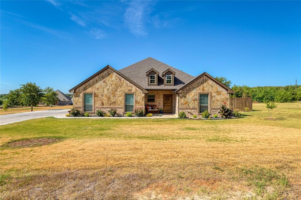 496 Sandlin Ln, Springtown, TX 76082 - photo 1
