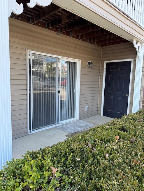 612 Saravalle Dr, Saint Peters, MO 63376 - photo 1