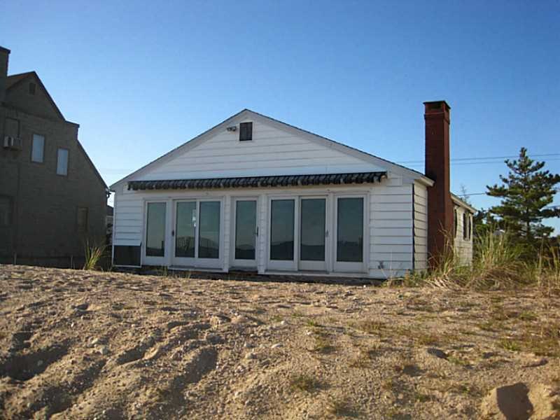 117 Atlantic Ave, Westerly, RI 02891 - photo 1