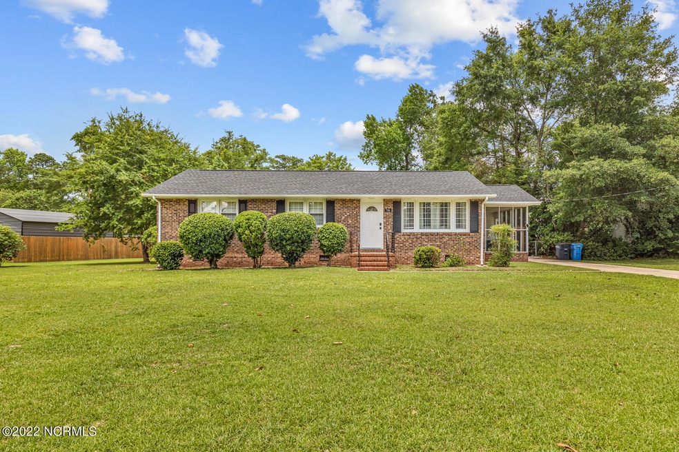 706 Royce Ave, Jacksonville, NC 28540 - photo 1