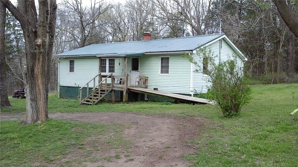 20772 Trail Rd, Fayetteville, AR 72701 - photo 1