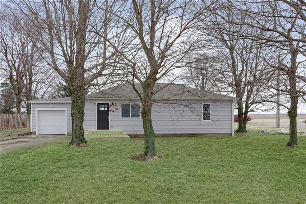 517 S Main St, Kirklin, IN 46050 - photo 1