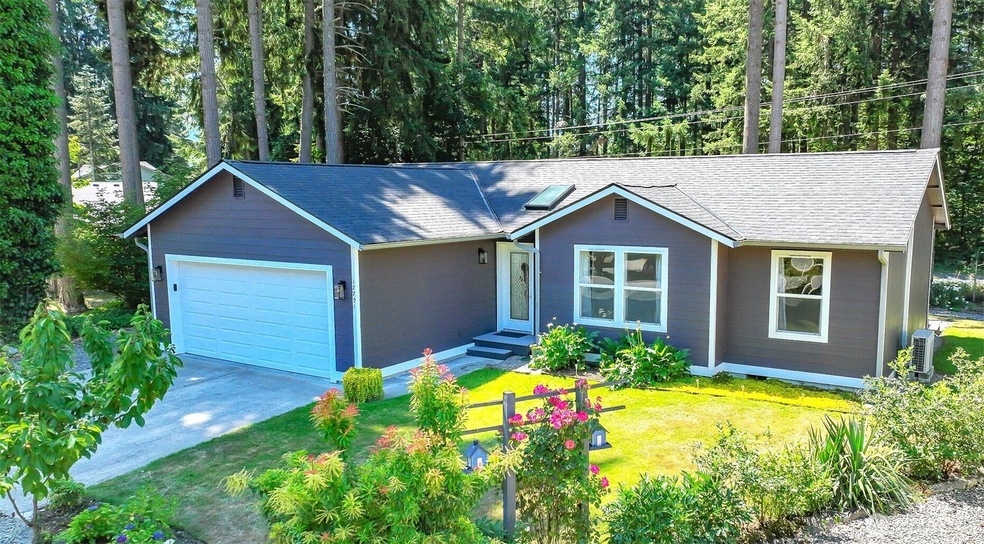 17701 Vine Ln SE, Yelm, WA 98597 - photo 1