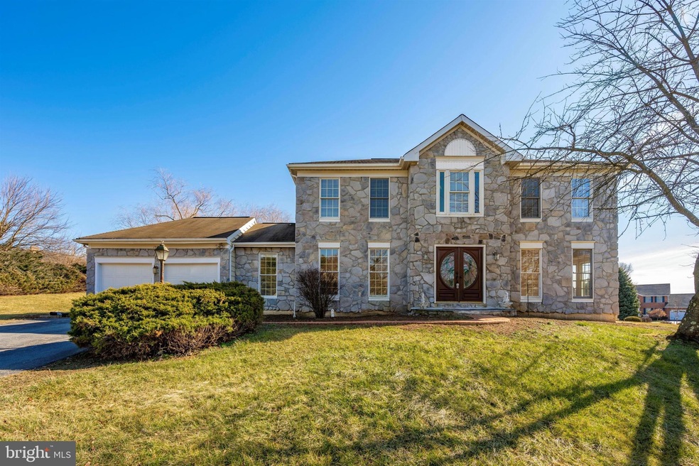 19410 Portsmouth Dr, Hagerstown, MD 21742 - photo 1