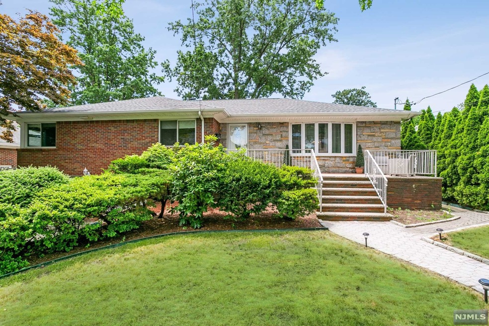 276 Warwick Ave, Fort Lee, NJ 07024 - photo 1