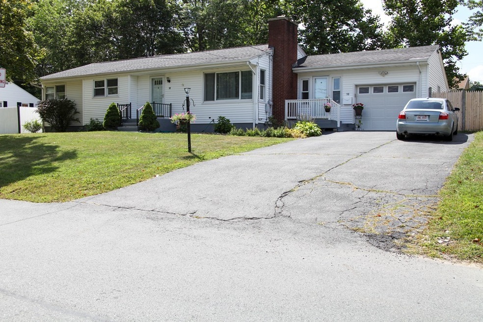 98 Pleasant View St, Methuen, MA 01844 - photo 1