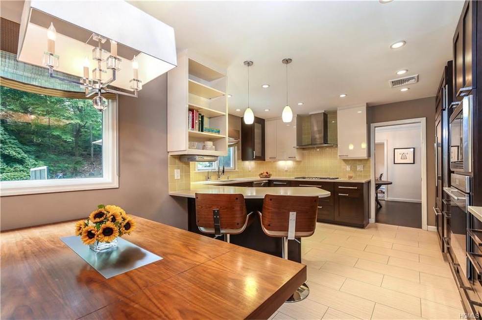 60 Midvale Rd, Hartsdale, NY 10530 - photo 1