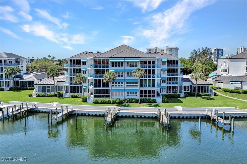 Fabulous location overlooking Venetian Bay